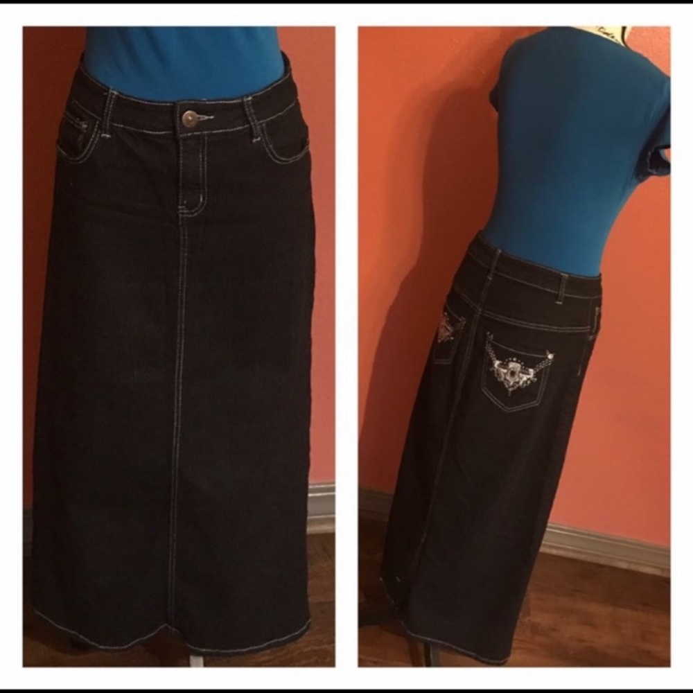 Denim skirt